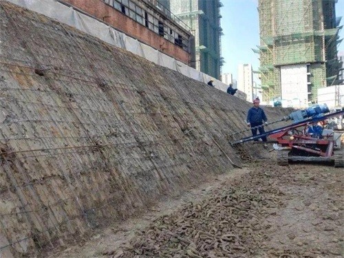 达坂城建筑边坡支护